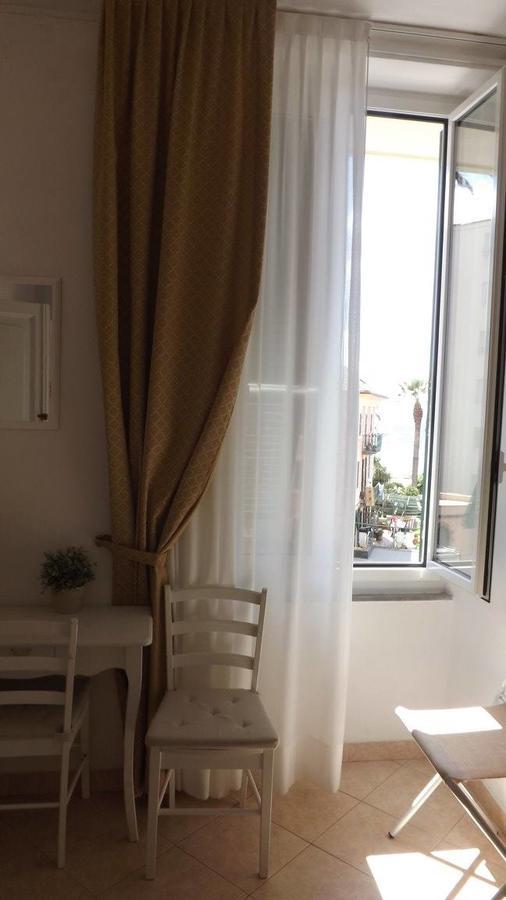 Hotel Azzurro فاراتسي المظهر الخارجي الصورة