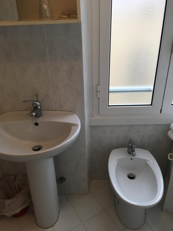 Hotel Azzurro فاراتسي المظهر الخارجي الصورة